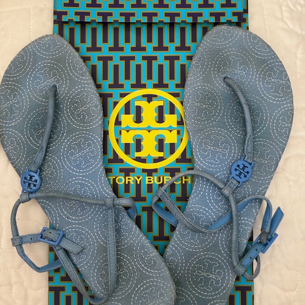 Tory Burch Emmy Stitched Thong Sandal Ocean Breeze Light Blue Leather
